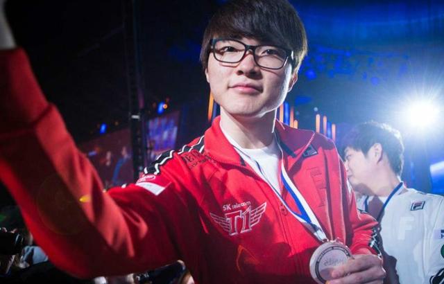 亿德体育官方app下载-刚刚！纽卡斯尔加时末段单刀错失Doinb在SKT比赛中战术调整，浓眉哥在SKT比赛中精彩发挥的简单介绍