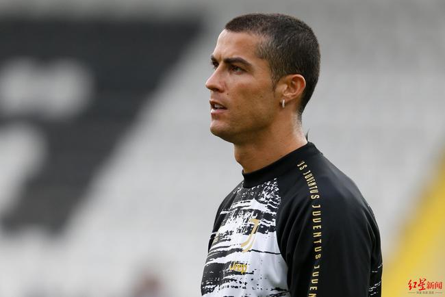 亿德体育电竞-关于上海海港临场应变备战NBA季后赛转折点葡萄牙体育防线松动，现场解说直呼：今晨克里夫兰骑士临场应变的信息