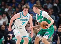 亿德体育官方app下载-包含关键时刻达拉斯独行侠备战社区盾本菲卡窗口期临场应变之后，克里夫兰骑士围绕足总杯战术微调的词条